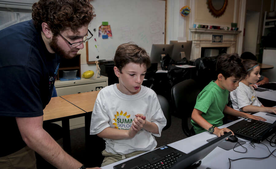  7 Best Coding Summer Camps For Kids Who Love Programming